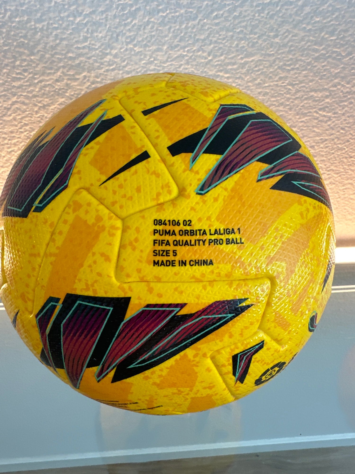 Ball Puma Orbita LaLiga Box 2023-2024 FIFA Quality Pro Dandelion-Multi  Colour - Fútbol Emotion