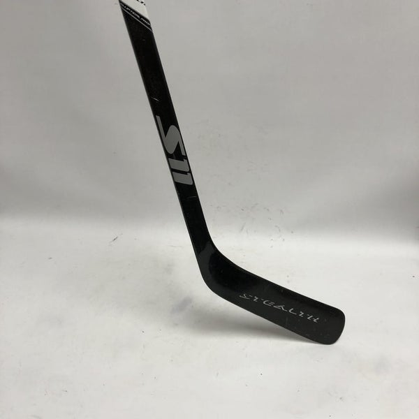 Used Easton EQ50 100 Flex Pattern P33 Senior One Piece Sticks