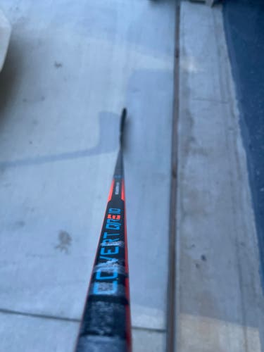 Senior Left Hand W03  Covert QRE10 Hockey Stick