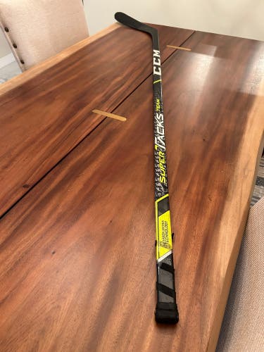 Senior LH Super Tacks Team Hockey Stick