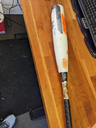 Used USSSA Certified DeMarini Composite CF Bat (-10) 18 oz 28"