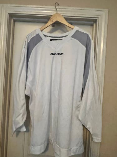 White Used Large Bauer Jersey