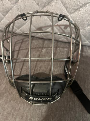 Medium Bauer Full Cage Re-Akt Cage
