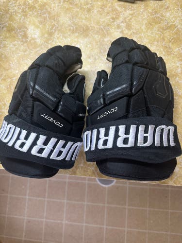 Used Warrior 14" Covert Pro Gloves