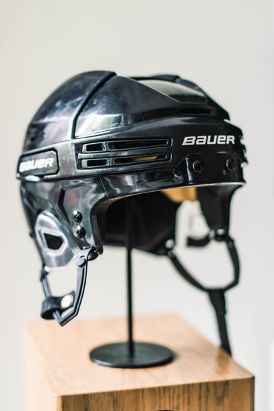 Used Large Bauer Re-Akt 75 Helmet