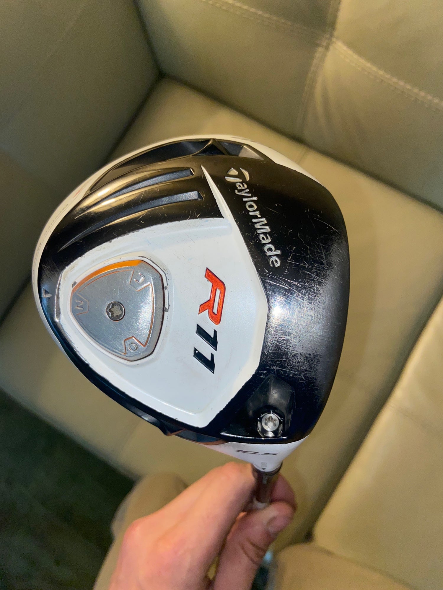 Men's Right Handed Regular Flex 10.5 Loft R11 Driver | SidelineSwap