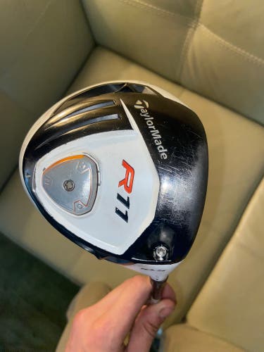 Men's Right Handed Regular Flex 10.5 Loft R11 Driver