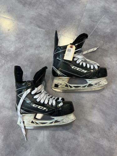 Used CCM RibCor Hockey Skates D&R (Regular) 4.0