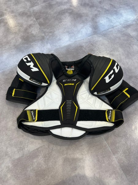 Junior Used Large CCM Tacks 5092 Shoulder Pads