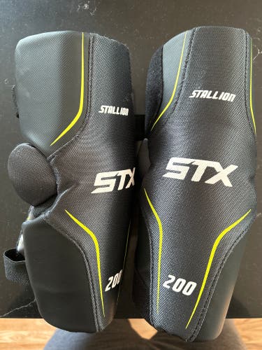 Used Youth STX Stallion 200 Arm Pads