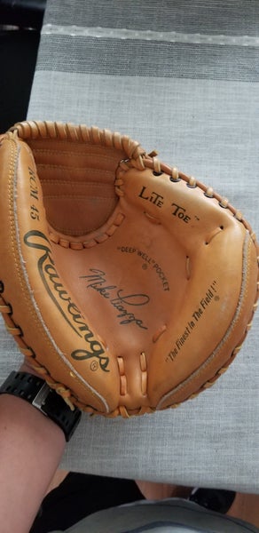 Rawlings Lance Parrish Baseball Catchers Mitt RCM30BT Black Orange - Gloves  & Mitts, Facebook Marketplace