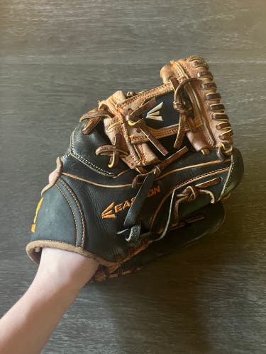 Infield 11.5" Mako Baseball Glove