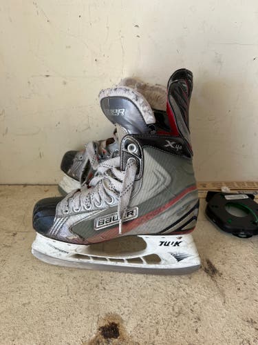 Used Bauer Vapor X4.0 Size 6 Hockey Skates