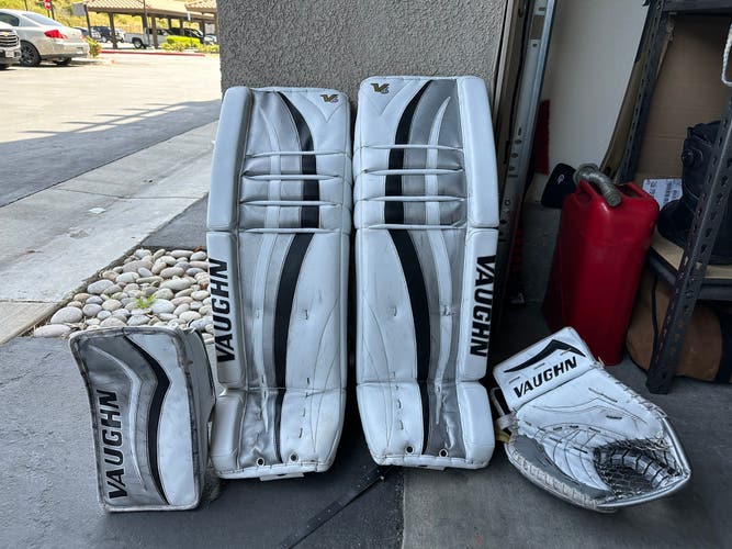 Jack Campbell LA Kings Pro Stock Goalie Full Set
