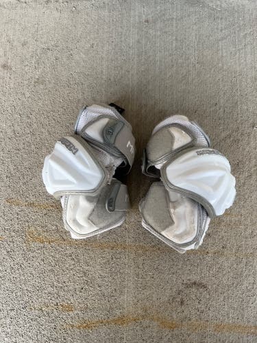Used Maverik Arm Pads Md Lacrosse Arm Pads & Guards