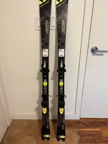 Used Fischer RC4 World Cup SL Skis 150cm with Z11 binding DIN 3-11
