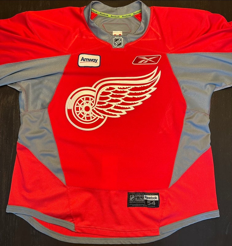 For Sale) Reebok Authentic Stadium Series Detroit Red Wings Jersey Made in  Canada Size 56 : r/hockeyjerseys