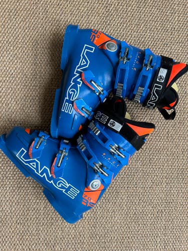 Used Lange RS 70 SC Ski Boots