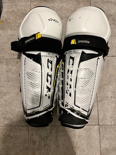 CCM Super Tacks AS1 shin guards