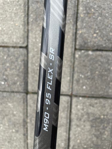 Warrior Alpha LX Hockey Stick RH 95 Flex M90