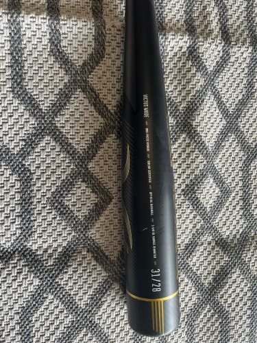 31/28 Victus Vandal Baseball Bat