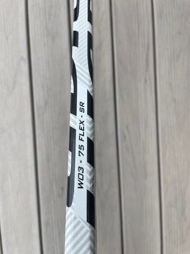 Senior Right Handed W03 Pro Stock Alpha LXT Hockey Stick