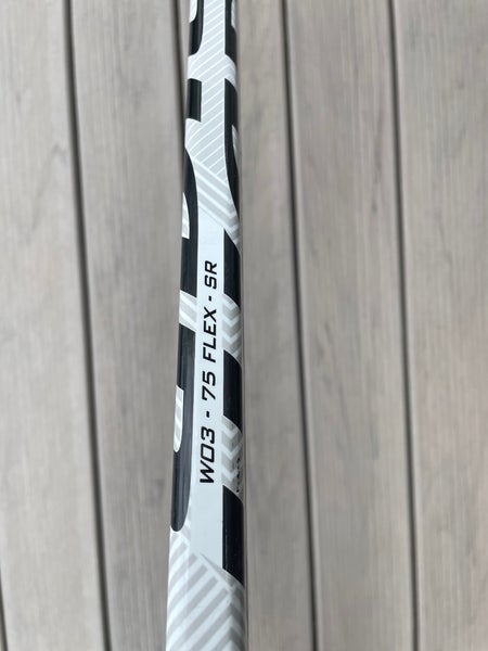 Senior Right Handed W03 Pro Stock Alpha LXT Hockey Stick