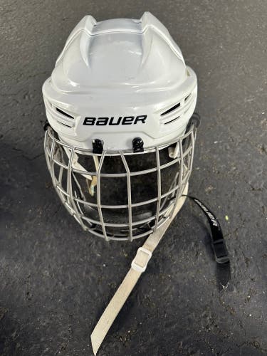 Bauer youth hockey helmet youth small