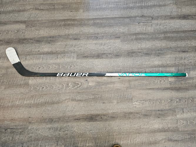 *PRO STOCK* Senior Bauer Vapor Hyperlite Right Handed Hockey Stick P92