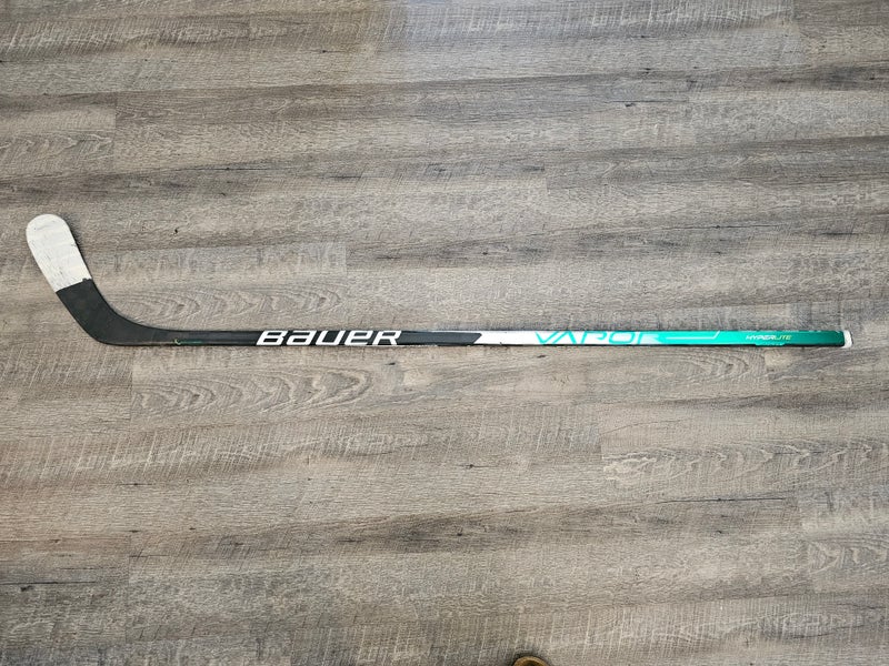 *PRO STOCK* Senior Bauer Vapor Hyperlite Right Handed Hockey Stick P92