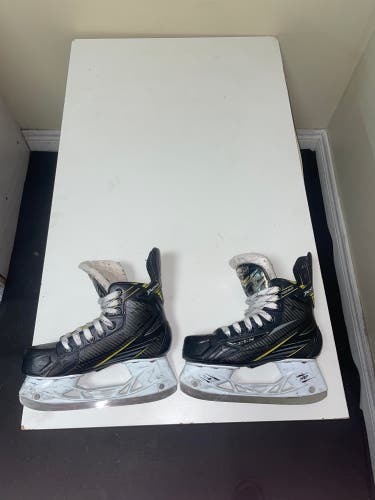 CCM Tacks 4092 Hockey Skates Size 3