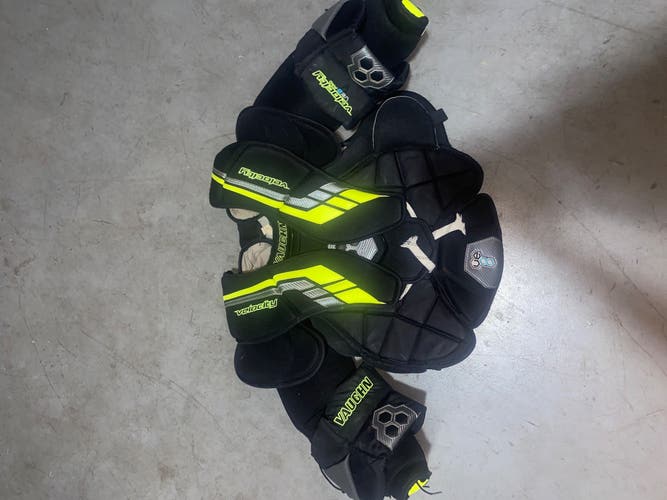 Used Small Vaughn  Velocity VE8 Pro Goalie Chest Protector