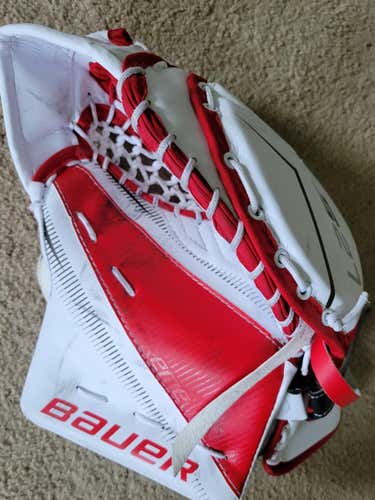 Bauer S27 Supreme Glove Regular