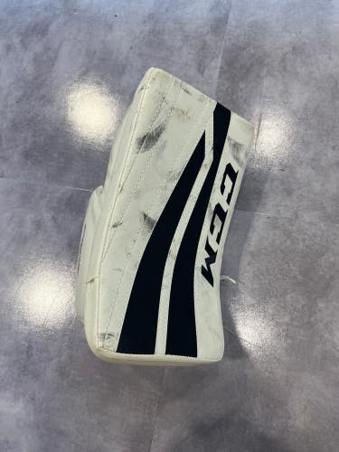 Used CCM Extreme Flex II 760 Regular Goalie Blocker