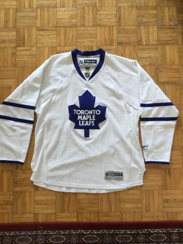 Vintage Toronto Maple Leafs Matthews Ice Hockey Jersey Red XL