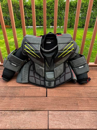 Used Small Bauer  Hyperlite Goalie Chest Protector