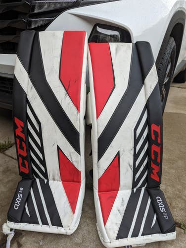 Used 31" CCM Axis 1.9 Goalie Leg Pads