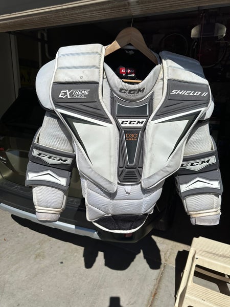 Used XL CCM Extreme Flex E2.5 Goalie Chest Protector