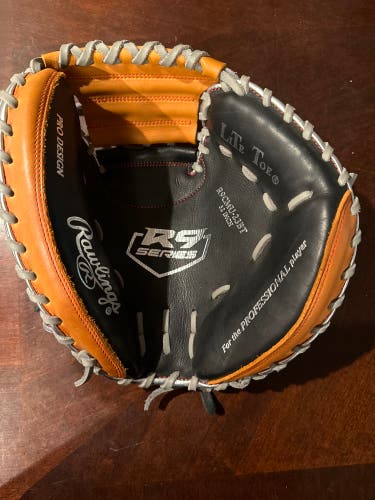 Right Hand Throw 32" R9 Catcher's Glove