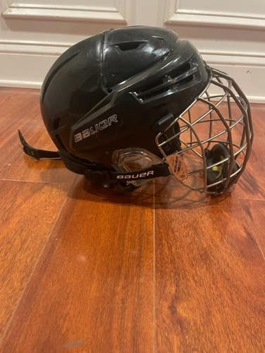 Used Small Bauer Re-Akt Helmet