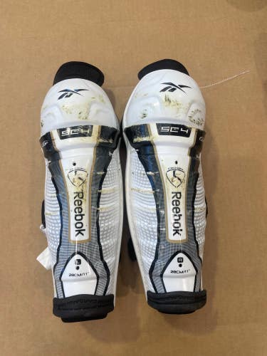 Used Reebok SC4 Shin Pads