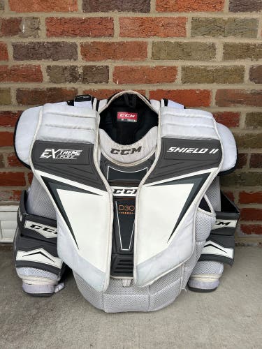 CCM Extreme Flex Shield II Goalie Chest Protector