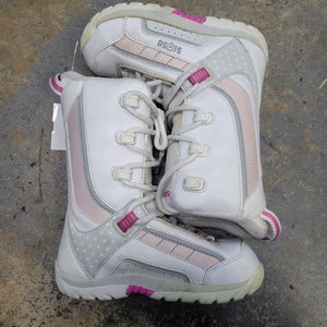 Used 5150 Brigade Junior 02 Girls' Snowboard Boots