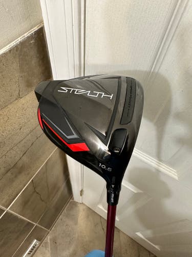 TaylorMade Stealth Driver 10.5* Stiff Flex Right Handed