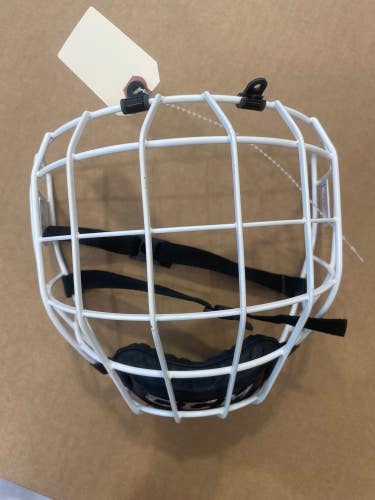 Used Medium CCM FM680 Cages, Visors & Shields