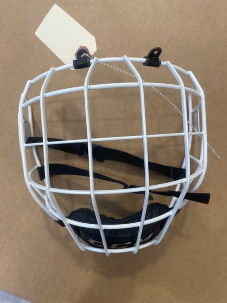 Used Medium CCM FM680 Cages, Visors & Shields