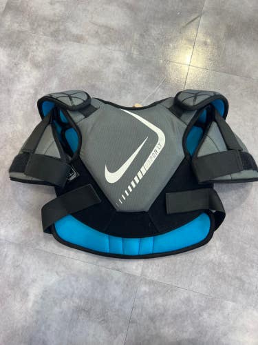 Used Medium Nike Vapor LT Shoulder Pads