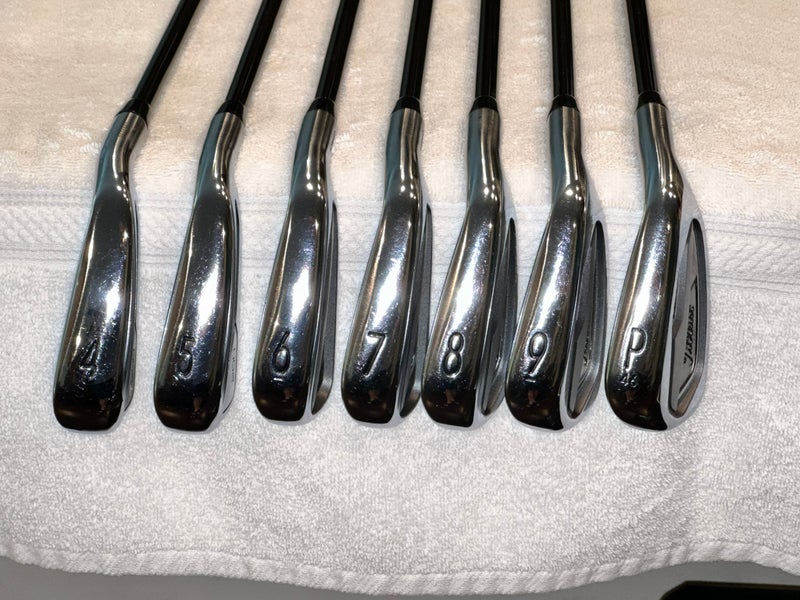 Men's Titleist irons hybrid set t200 (4-6 irons) & t100 (7-PW irons) regular flex, 9 out of 10