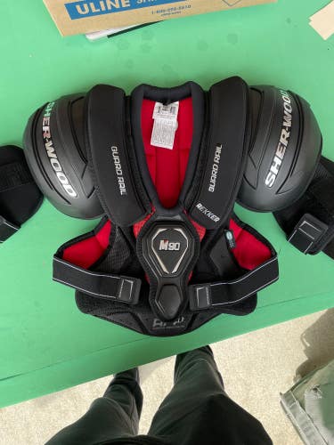 Junior New Small Sher-Wood M90 Shoulder Pads