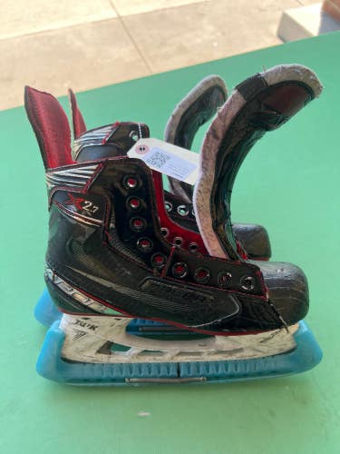 Junior Used Bauer Vapor X2.7 Hockey Skates 3.5